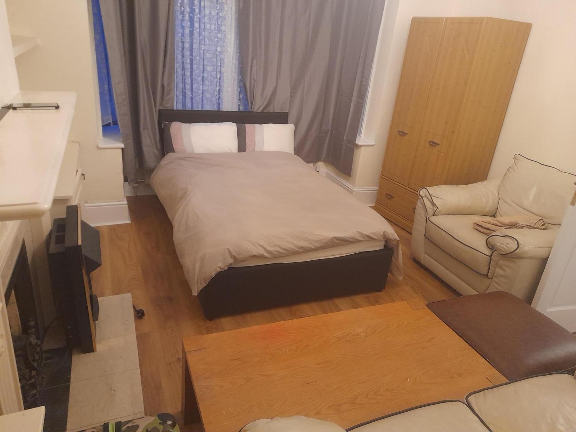 Big Room With Free Parking ลอนดอน ภายนอก รูปภาพ